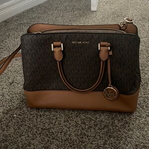 micheal kors handbag